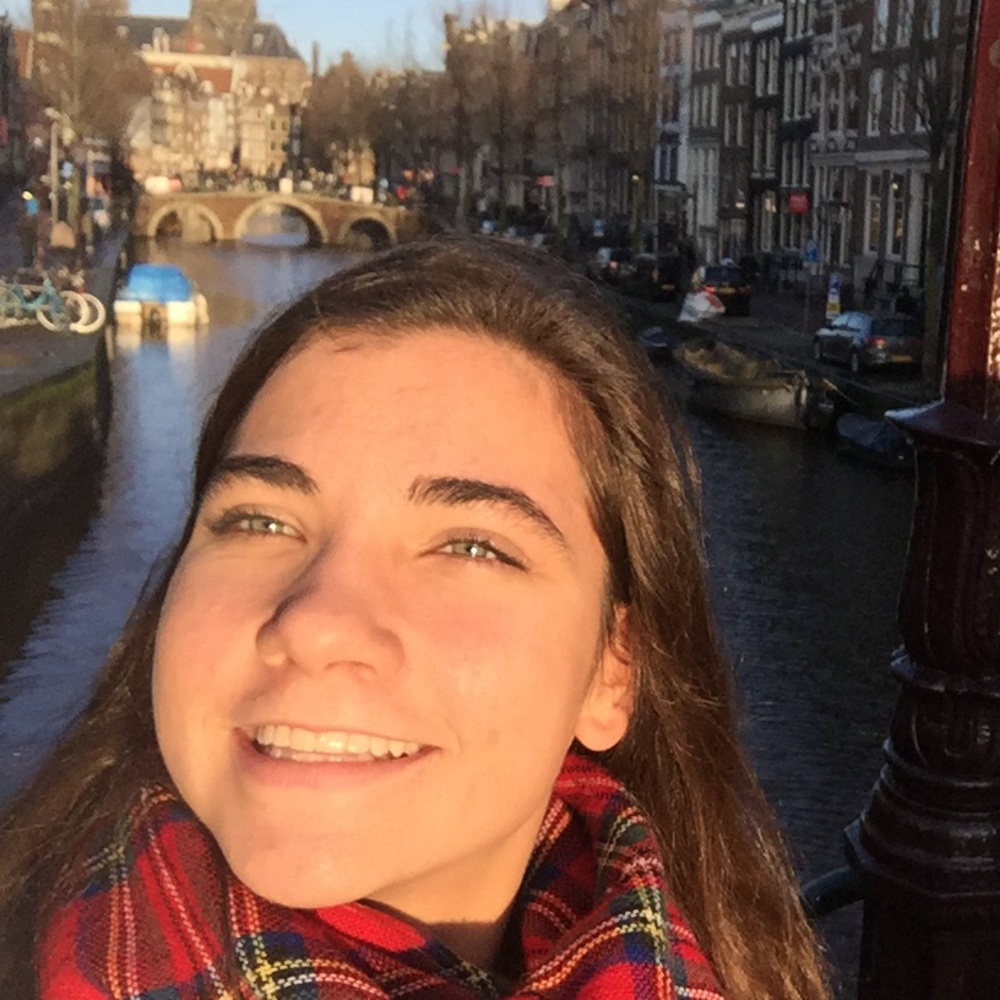 Meet your Posher, Viktoria